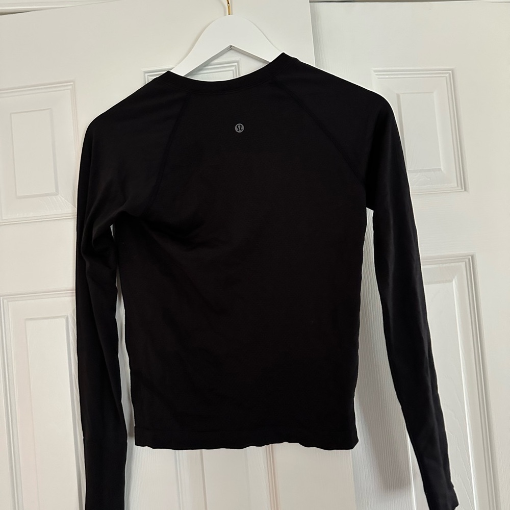 lululemon athletica Black Long Sleeve Tee swiftly tech 2.0 race length size 6